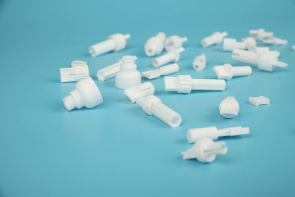 氧化铝陶瓷材料性能与属性，及其优缺点